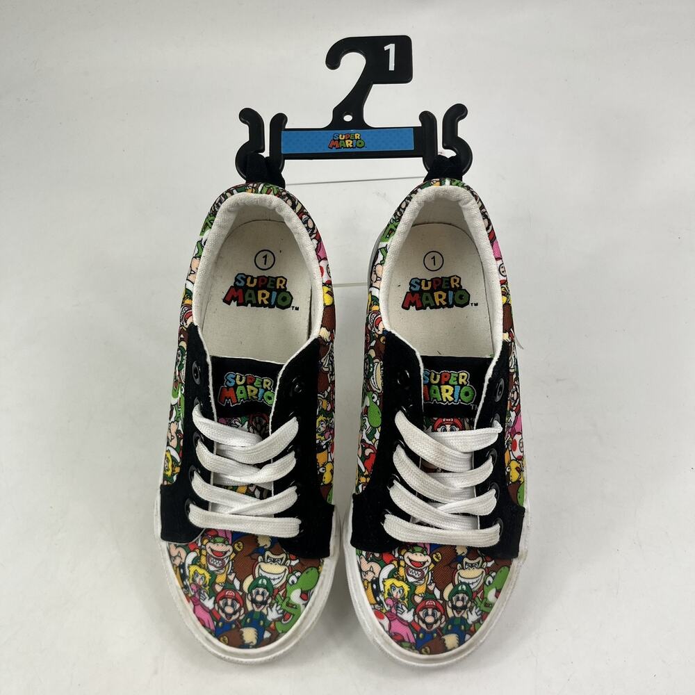 Super Mario Nintendo Kids Shoes Sneakers Size 1 Multicolor Black Lace Up Low Top